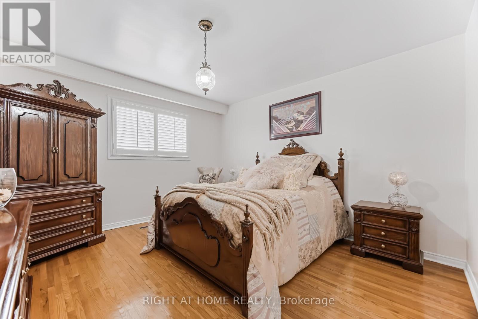 3938 Midhurst Lane, Mississauga, Ontario  L4Z 1C7 - Photo 28 - W13002276