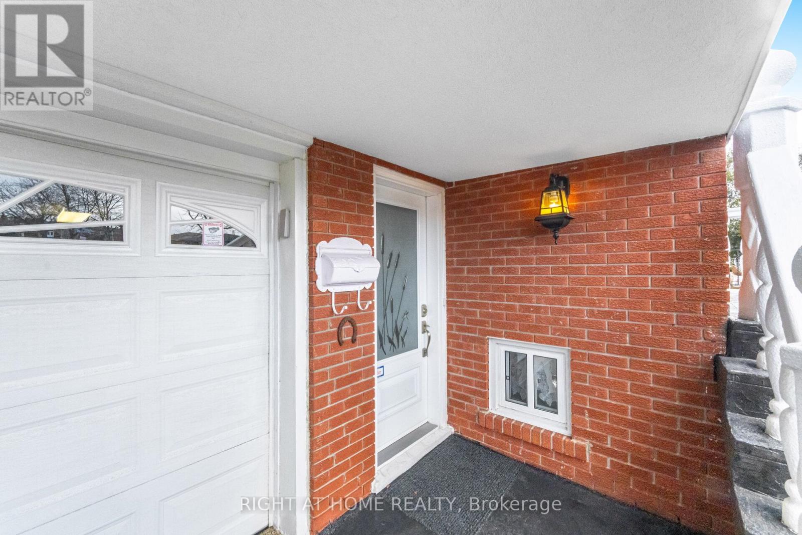 3938 Midhurst Lane, Mississauga, Ontario  L4Z 1C7 - Photo 33 - W13002276