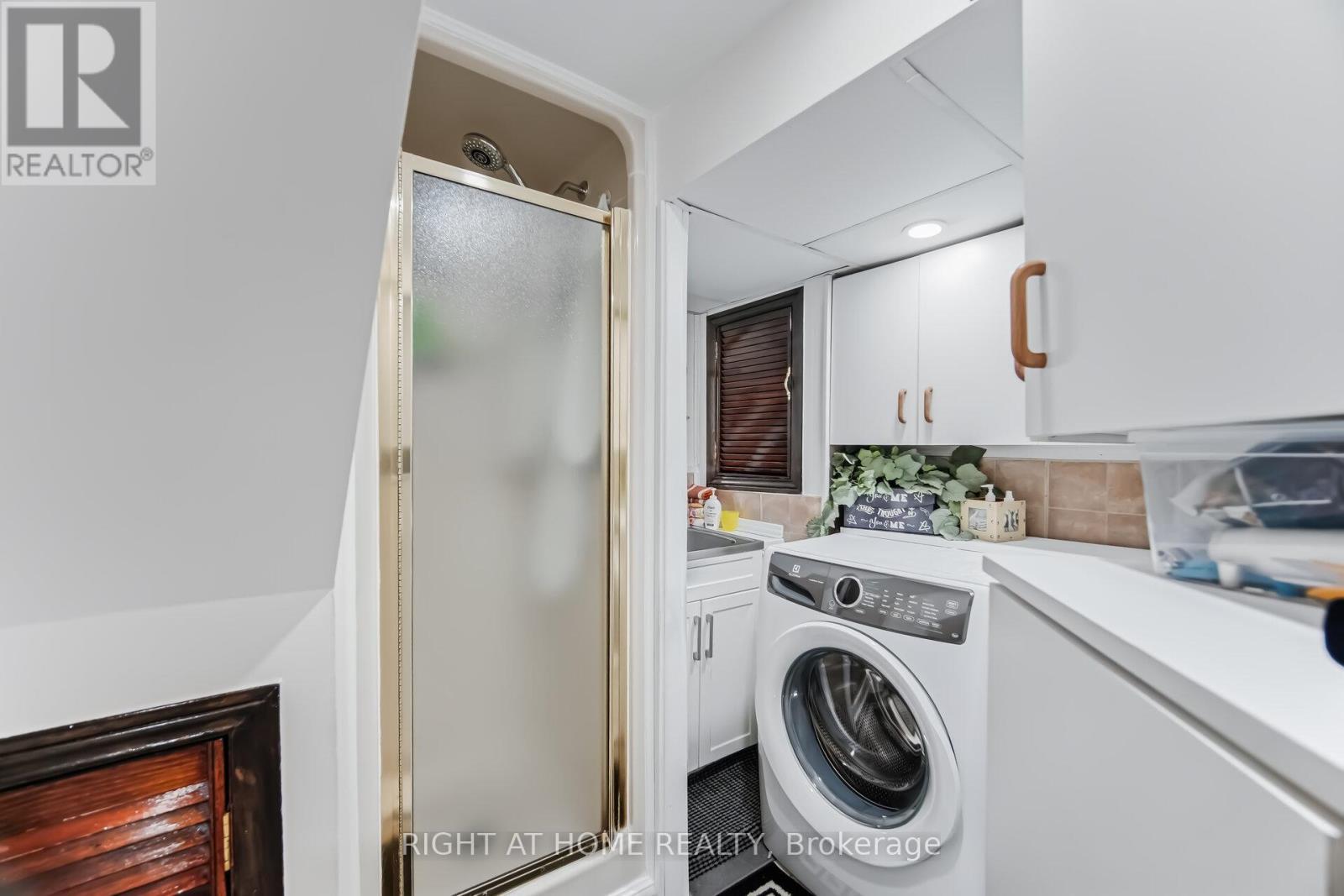 3938 Midhurst Lane, Mississauga, Ontario  L4Z 1C7 - Photo 45 - W13002276