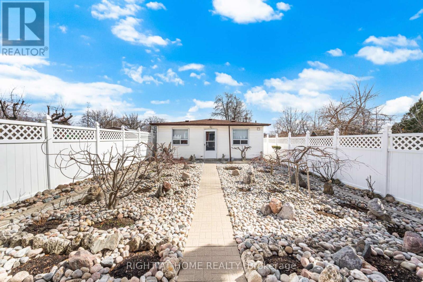 3938 Midhurst Lane, Mississauga, Ontario  L4Z 1C7 - Photo 47 - W13002276