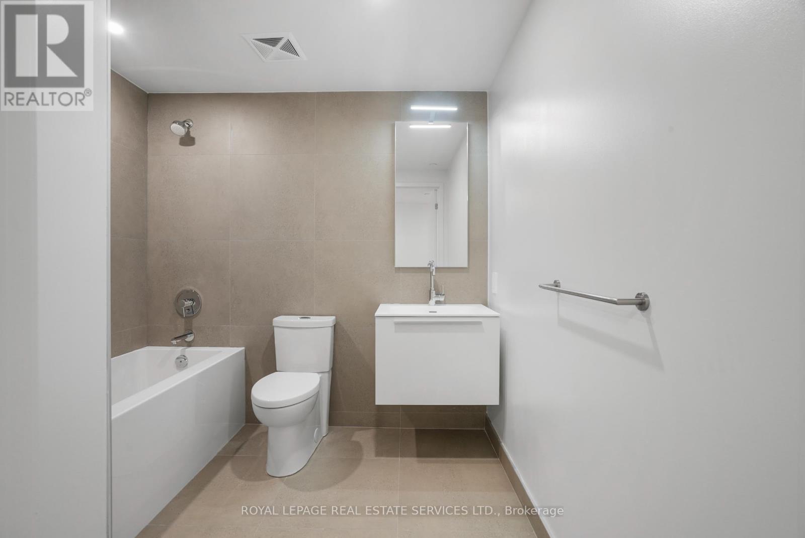 302 - 2720 Dundas Street W, Toronto, Ontario  M6P 1Y2 - Photo 16 - W13002284