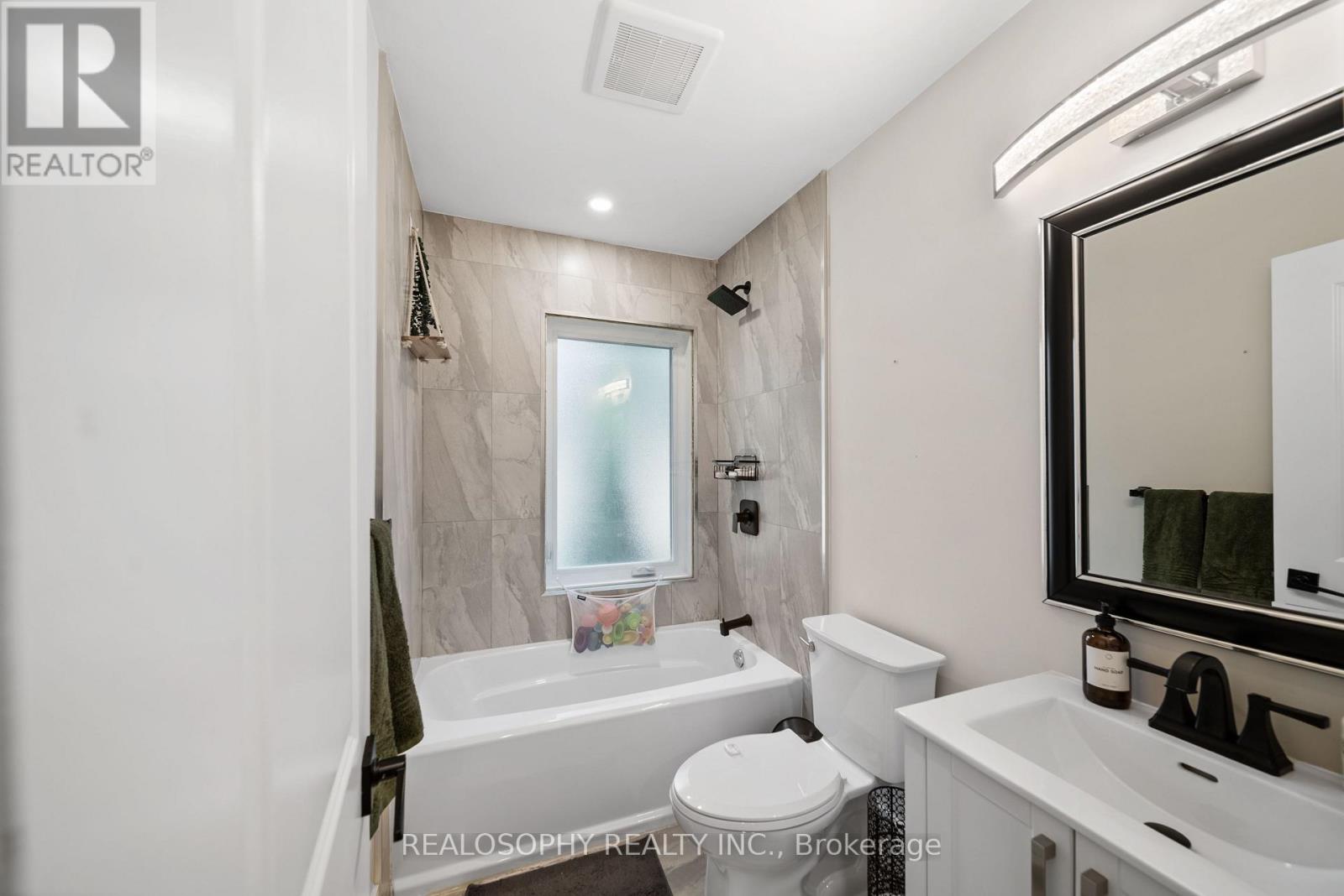 17 Pioneer Drive, Mississauga, Ontario  L5M 1G8 - Photo 9 - W13002298