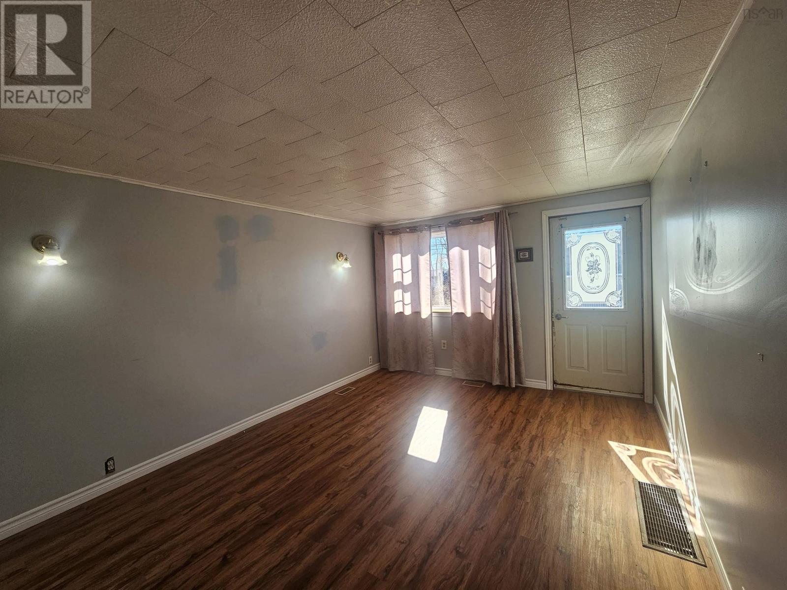 105 Mitchell Avenue, Dominion, Nova Scotia  B1G 1M7 - Photo 7 - 202607481