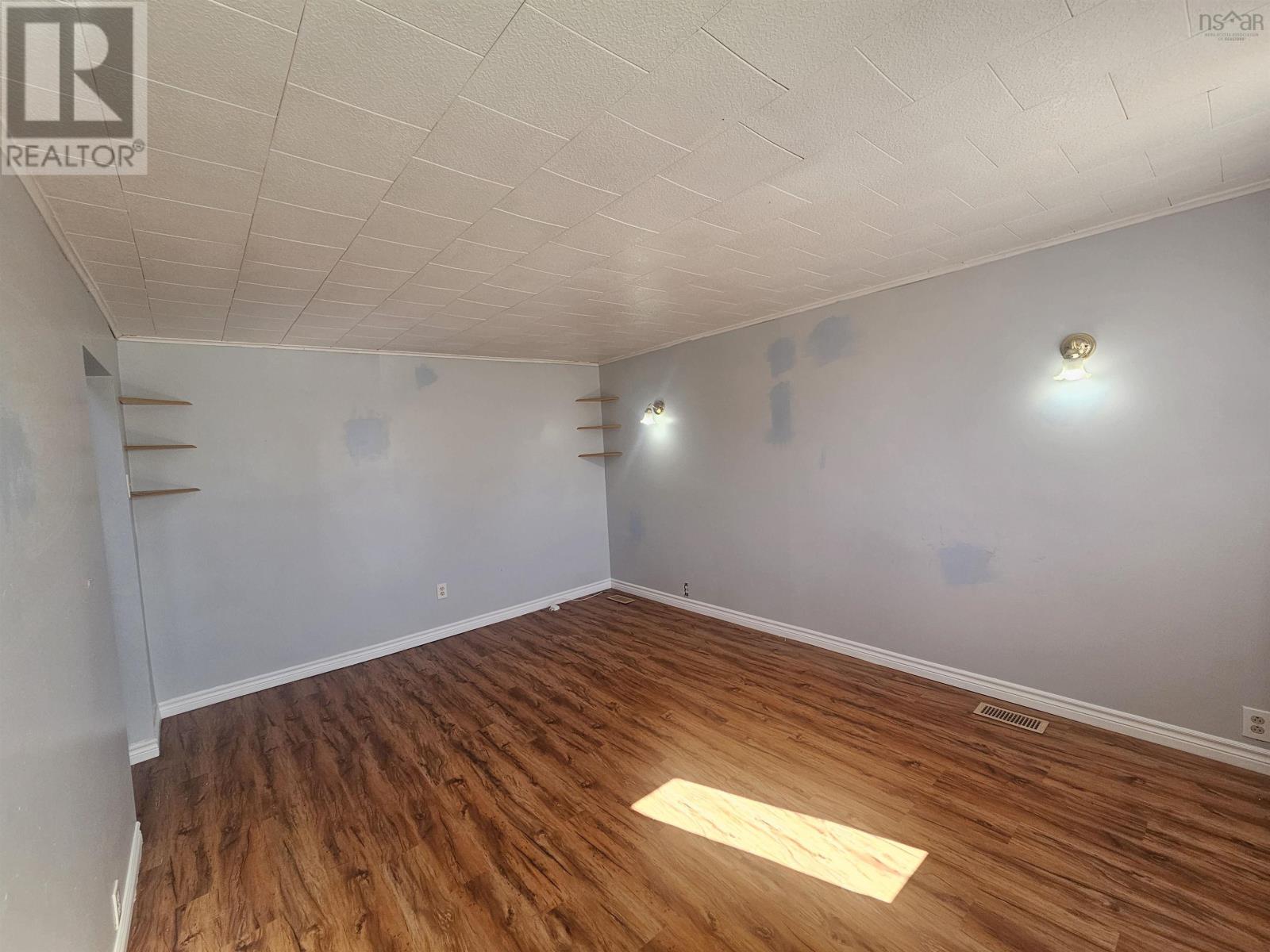 105 Mitchell Avenue, Dominion, Nova Scotia  B1G 1M7 - Photo 6 - 202607481