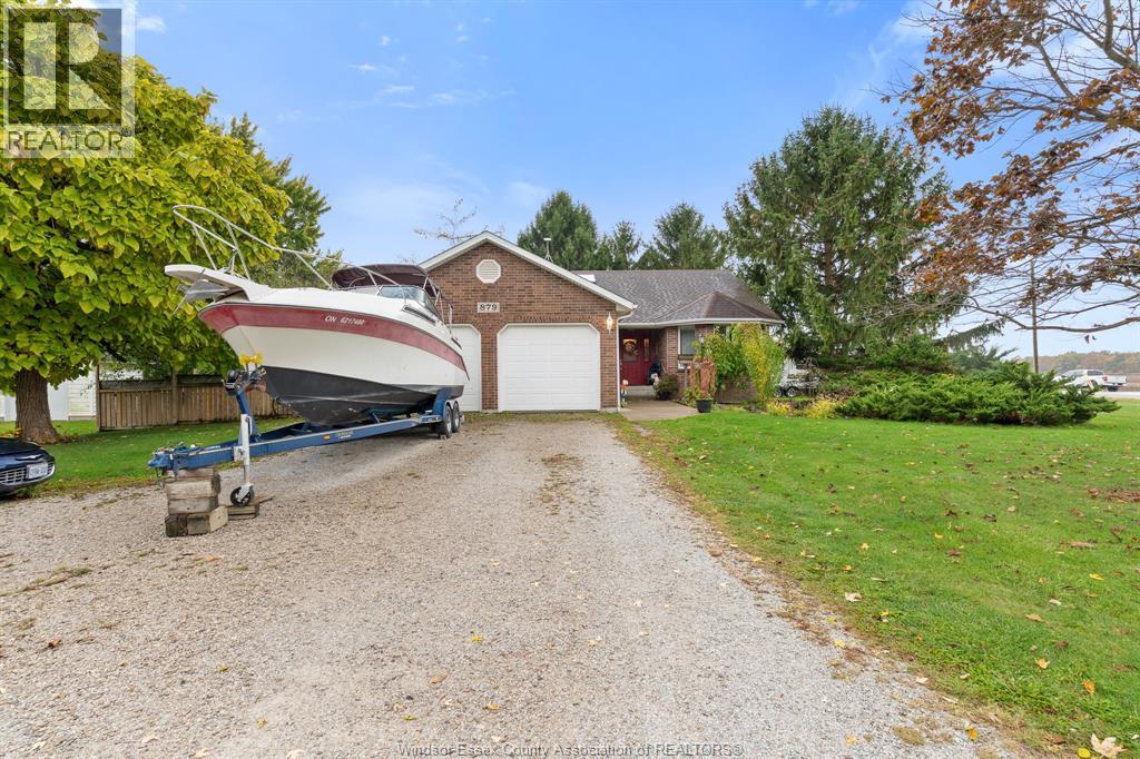 879 ROAD 2 W, Kingsville, Ontario
