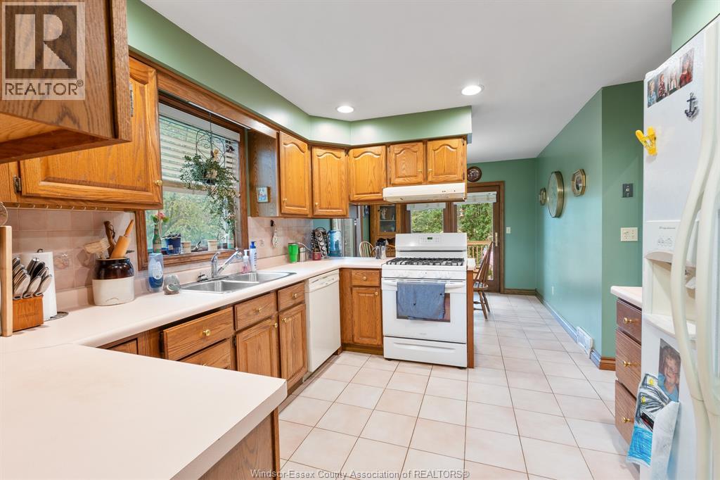 879 Road 2 W, Kingsville, Ontario  N9Y 2E4 - Photo 19 - 26008237