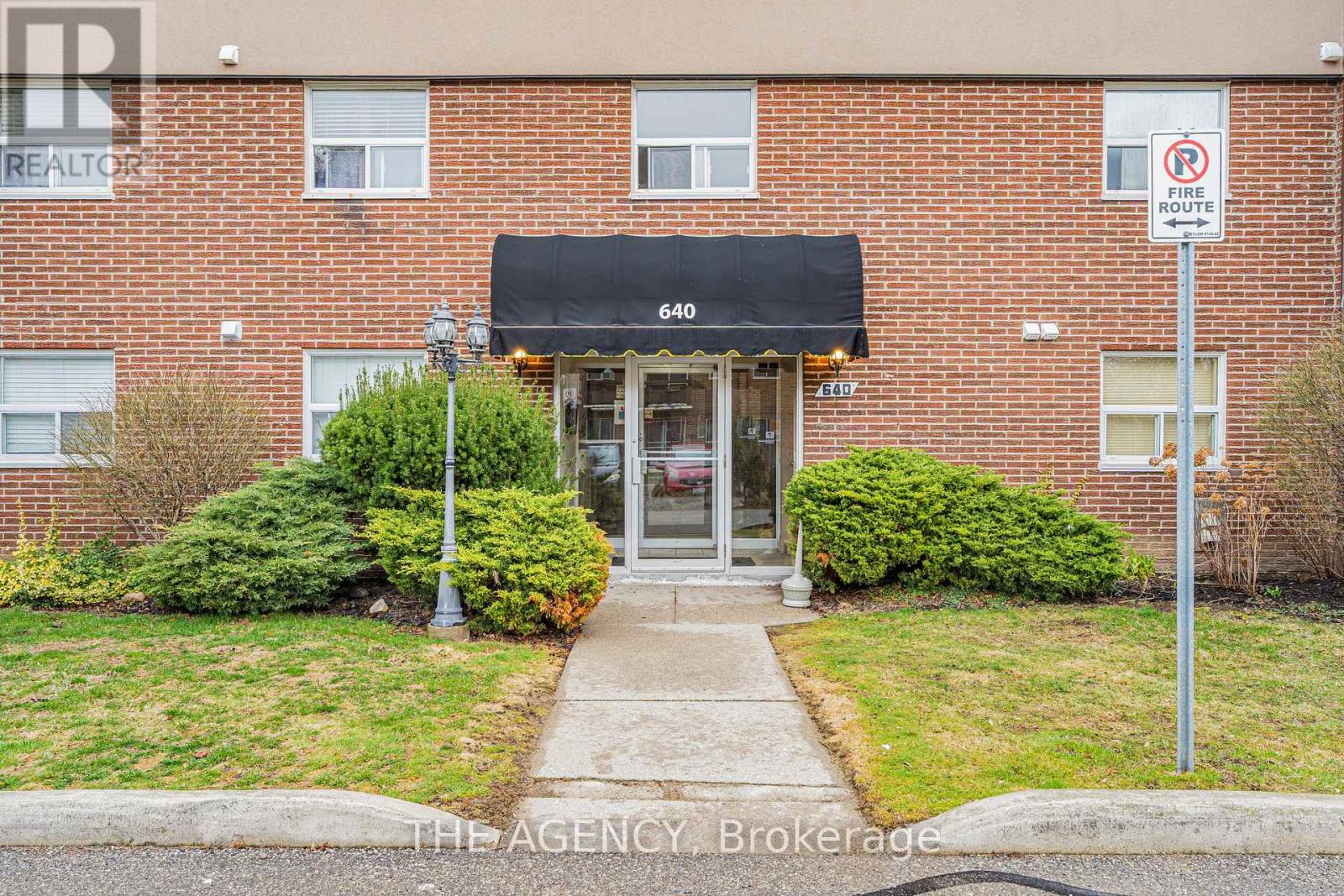 206 - 640 Grey Street, Brantford, Ontario N3S 4Y3 - Photo 2 - X13002188