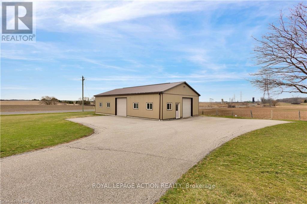 266 No 6 School Road, Brantford, Ontario N3T 5L9 - Photo 4 - X13002252