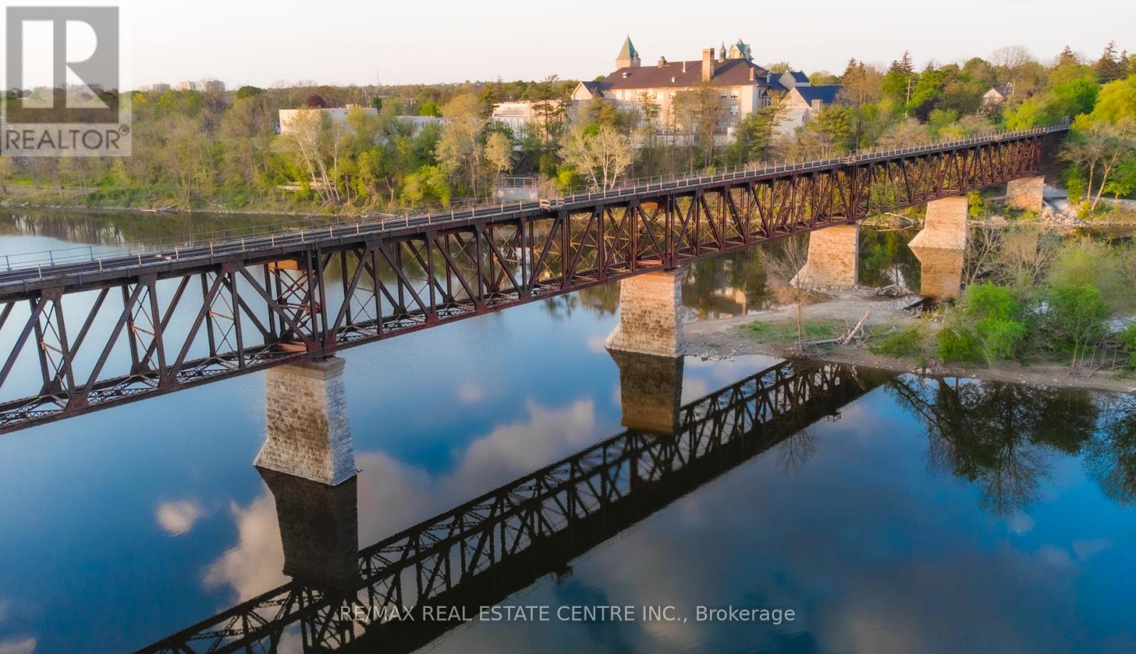 411 - 170 Water Street N, Cambridge, Ontario  N1R 3B6 - Photo 4 - X13002312