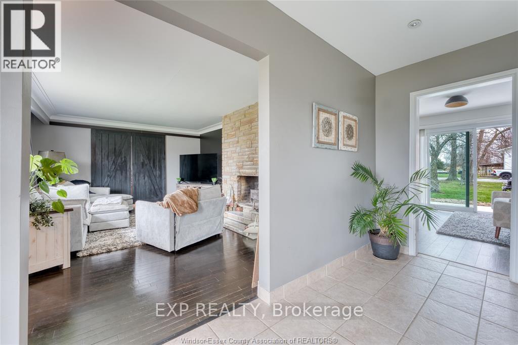 1235 Gesto Sideroad Side Road, Essex, Ontario  N8M 2X6 - Photo 4 - X13002374