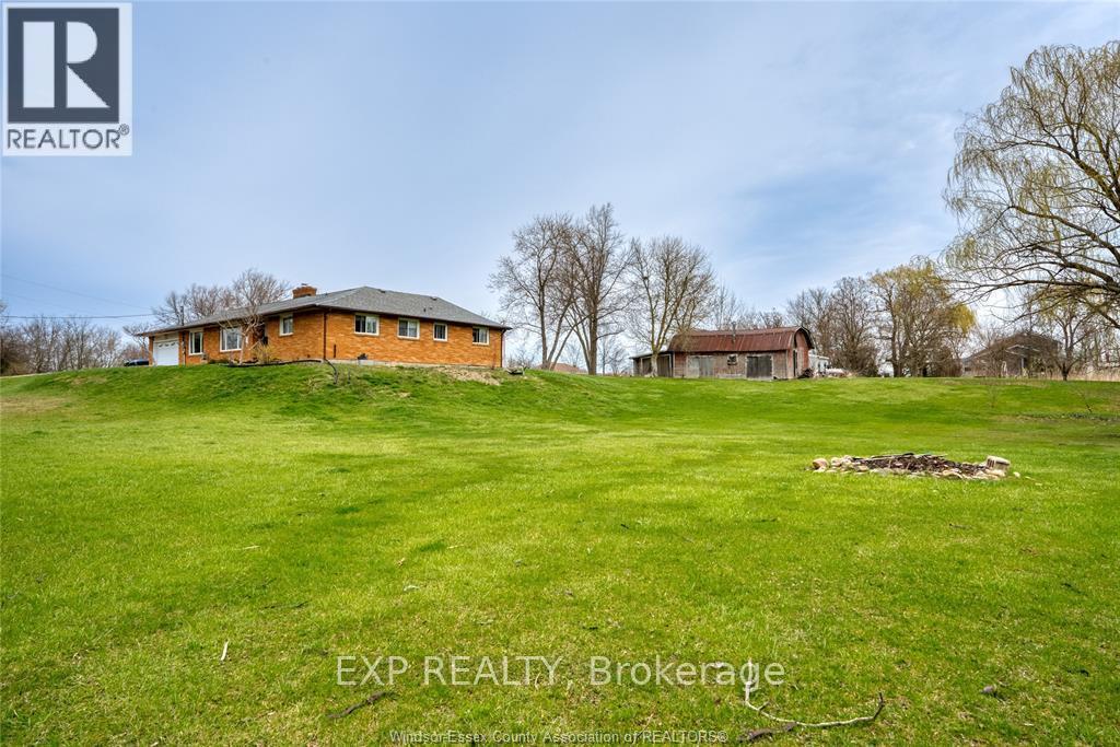 1235 Gesto Sideroad Side Road, Essex, Ontario  N8M 2X6 - Photo 45 - X13002374