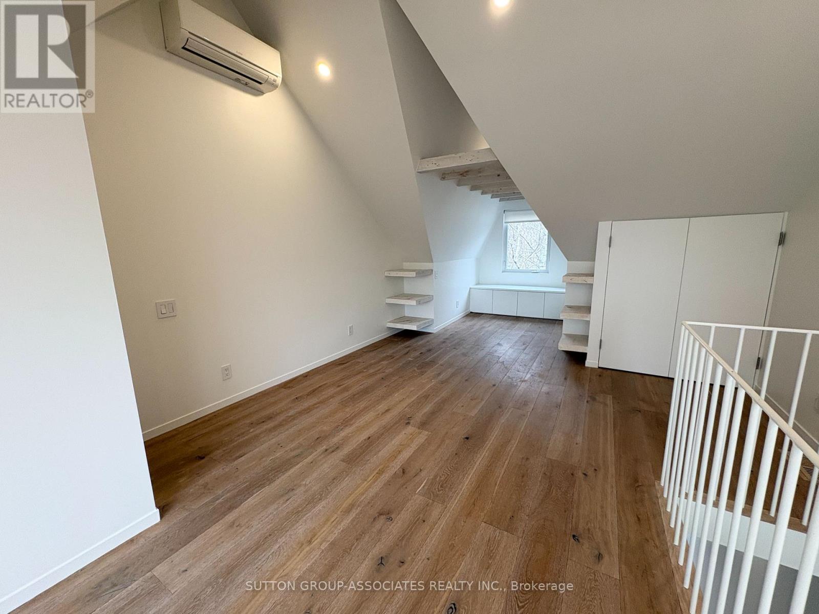 49 Olive Avenue, Toronto, Ontario  M6G 1T7 - Photo 26 - C12998690