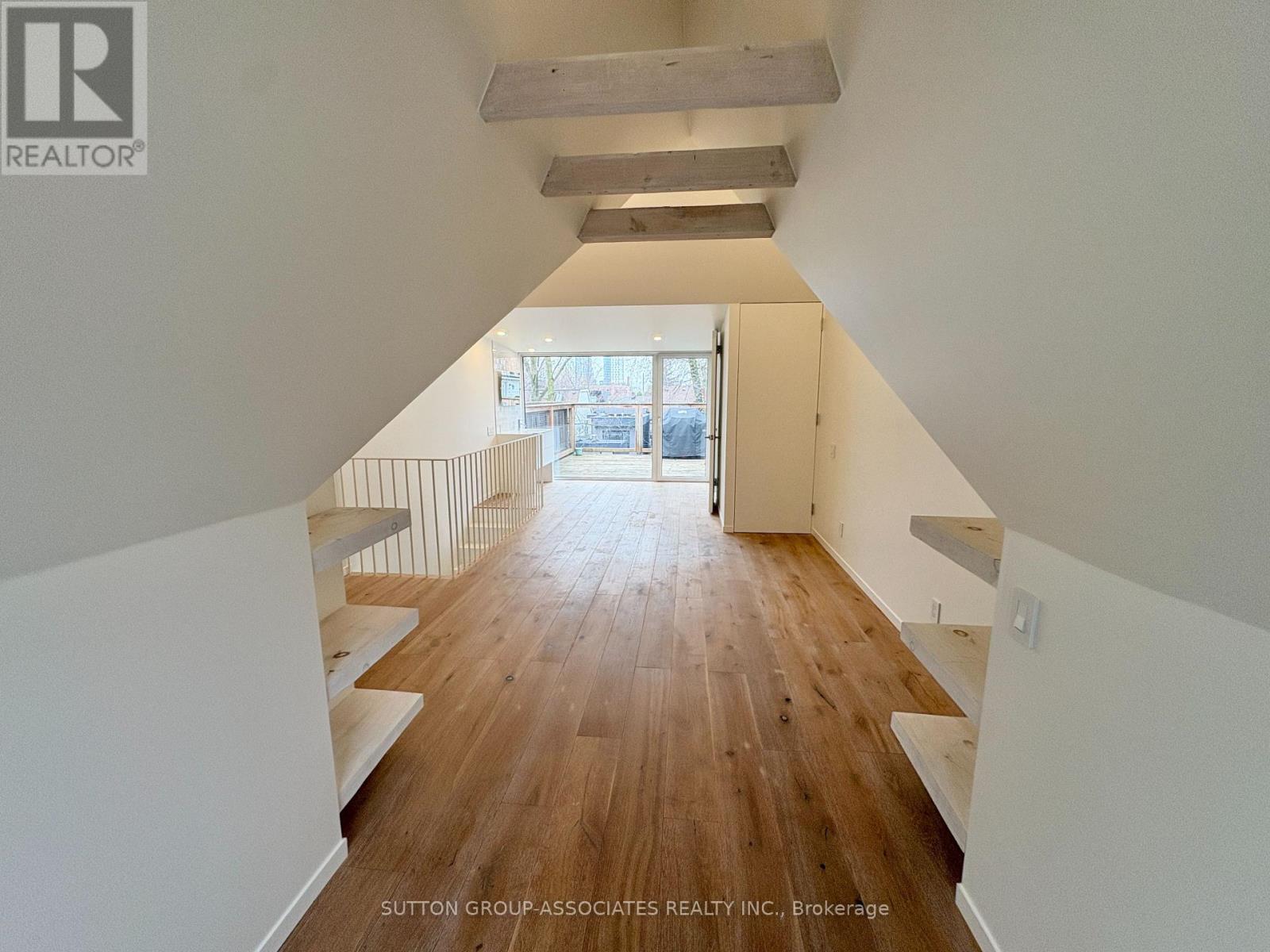 49 Olive Avenue, Toronto, Ontario  M6G 1T7 - Photo 33 - C12998690