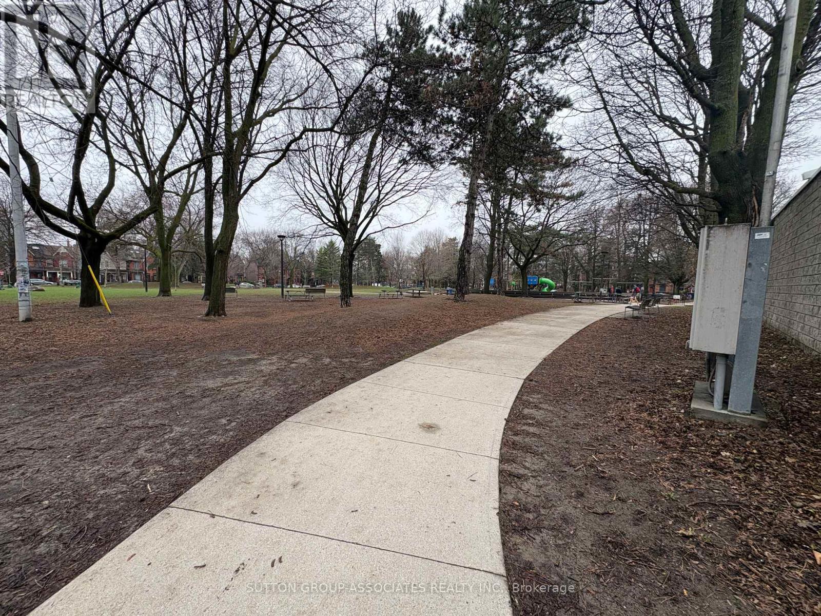 49 Olive Avenue, Toronto, Ontario  M6G 1T7 - Photo 43 - C12998690