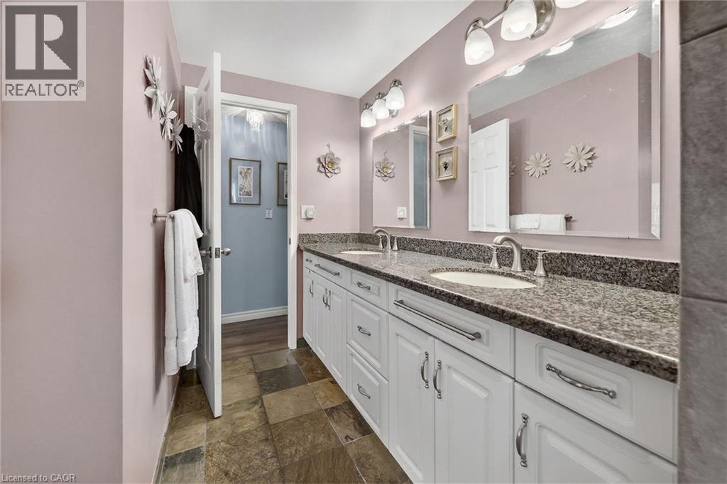 23 Juliebeth Drive, Hamilton, Ontario  L9B 2N6 - Photo 22 - 40820610