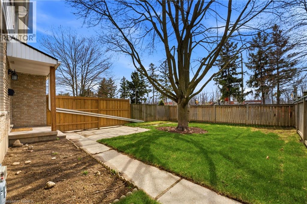 35 Oakhill Drive Unit# 20c, Brantford, Ontario  N3T 1R1 - Photo 7 - 40817512