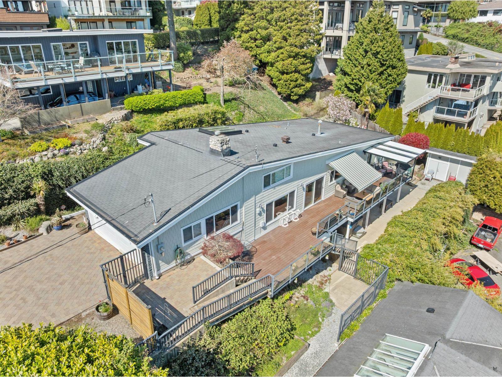 15535 ROYAL AVENUE, White Rock, British Columbia