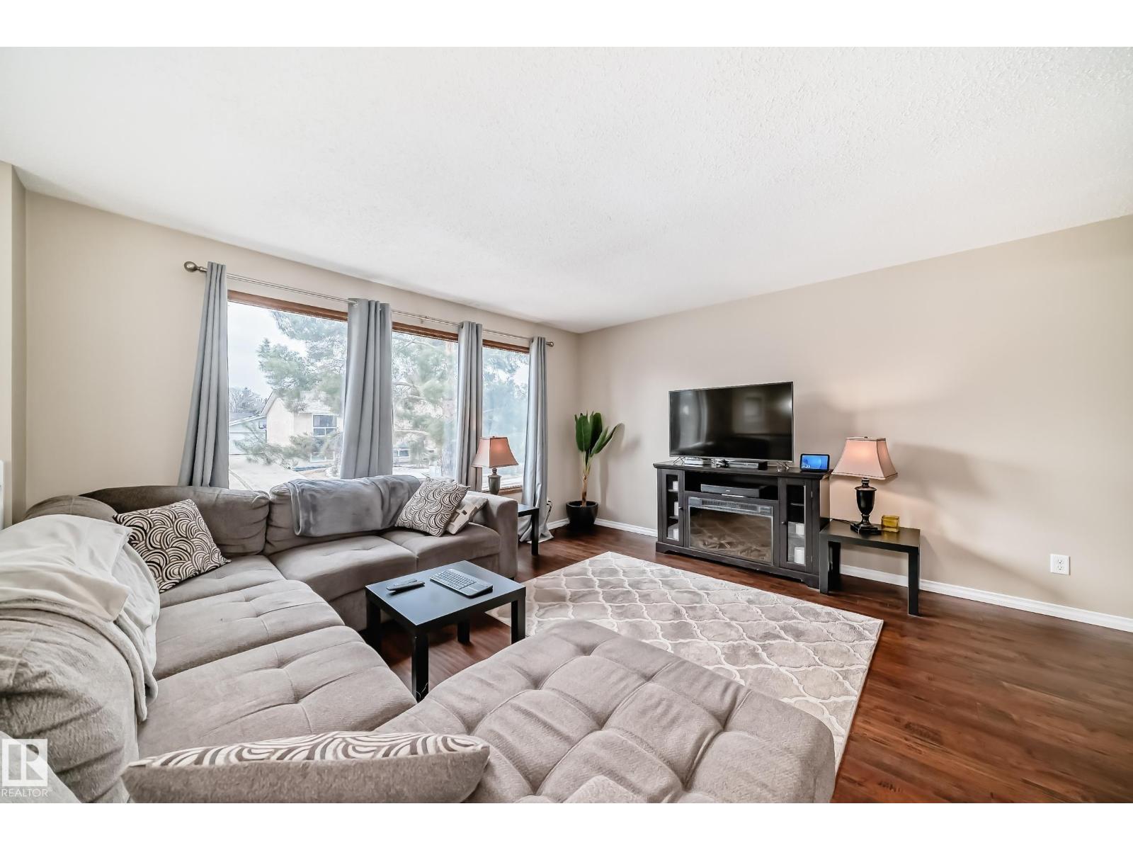 2212 142 Av Nw, Edmonton, Alberta  T5Y 1E6 - Photo 4 - E4482323