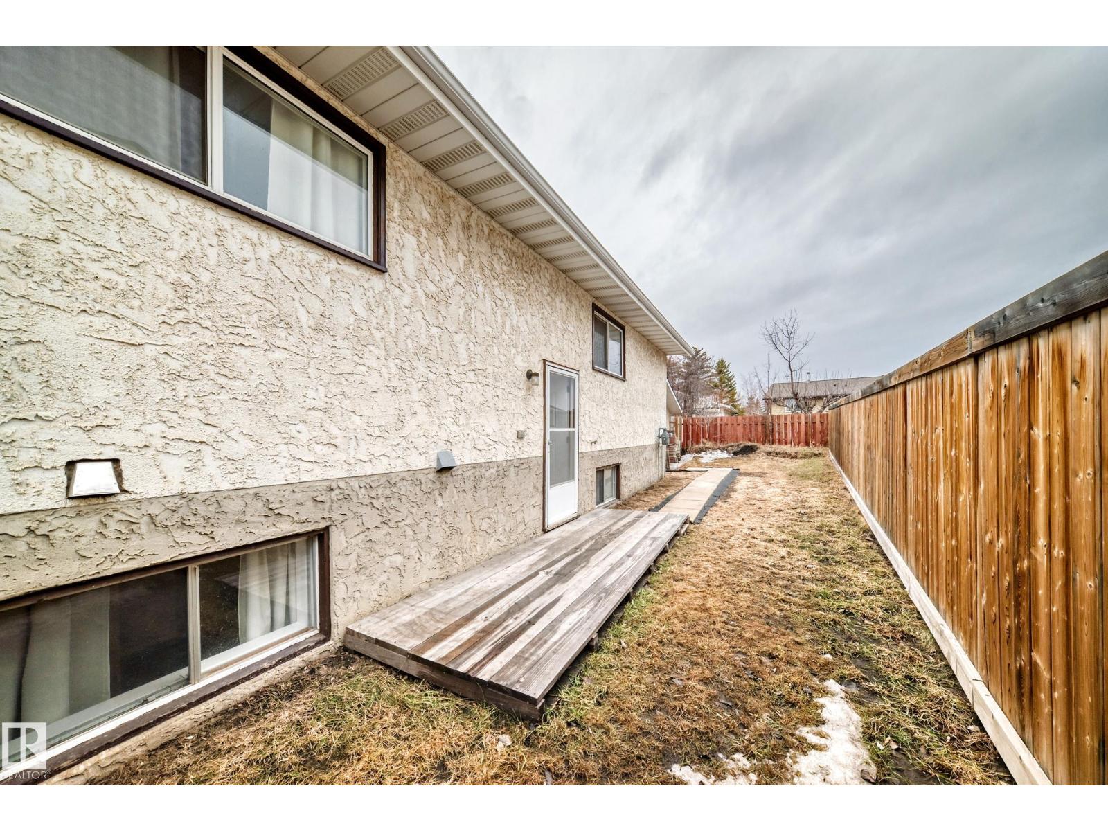 2212 142 Av Nw, Edmonton, Alberta  T5Y 1E6 - Photo 52 - E4482323