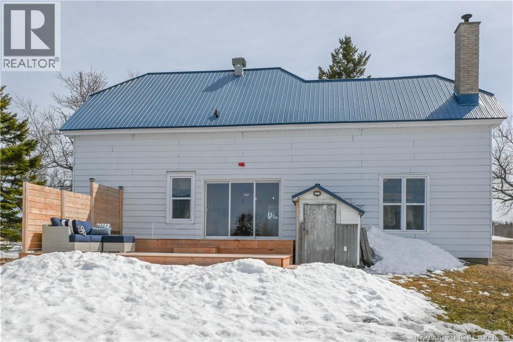 725 Saint-Pierre O. Boulevard, Caraquet, New Brunswick  E1W 1A1 - Photo 6 - NB137291