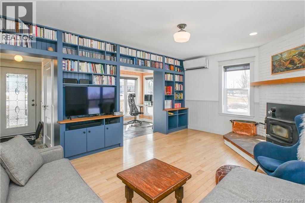 725 Saint-Pierre O. Boulevard, Caraquet, New Brunswick  E1W 1A1 - Photo 33 - NB137291