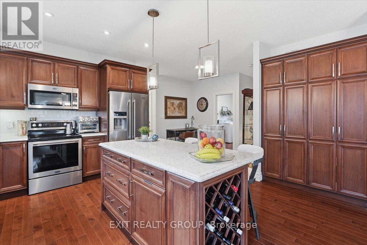 12 Dorchester Drive, Prince Edward County, Ontario  K0K 3L0 - Photo 15 - X13002416