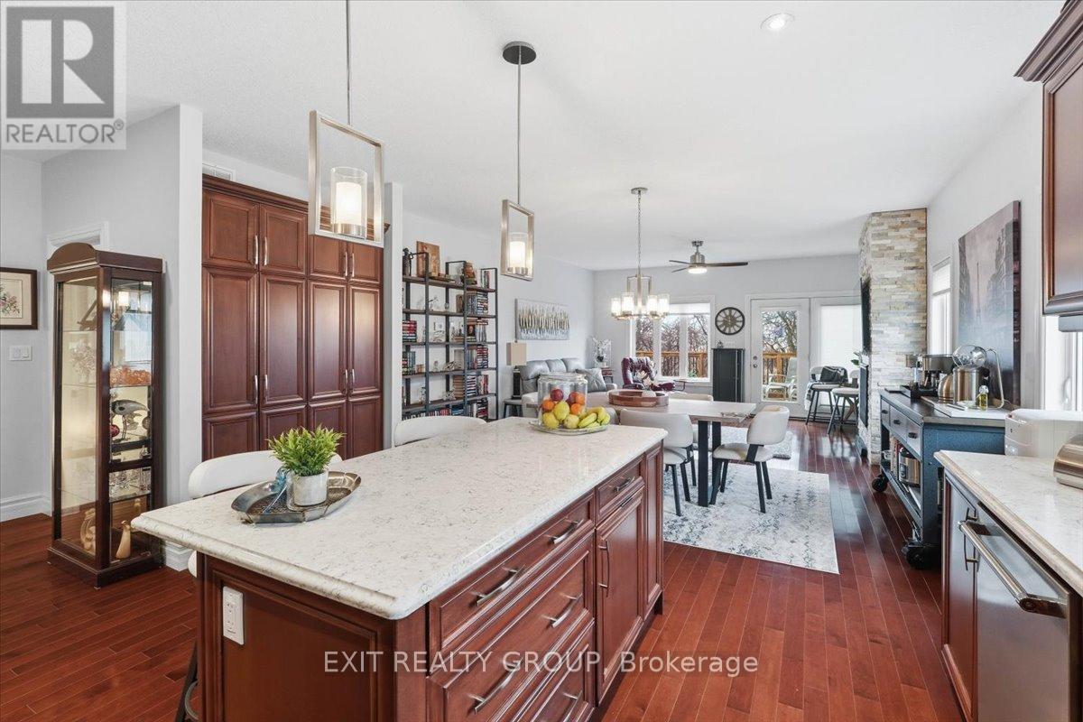 12 Dorchester Drive, Prince Edward County, Ontario  K0K 3L0 - Photo 18 - X13002416