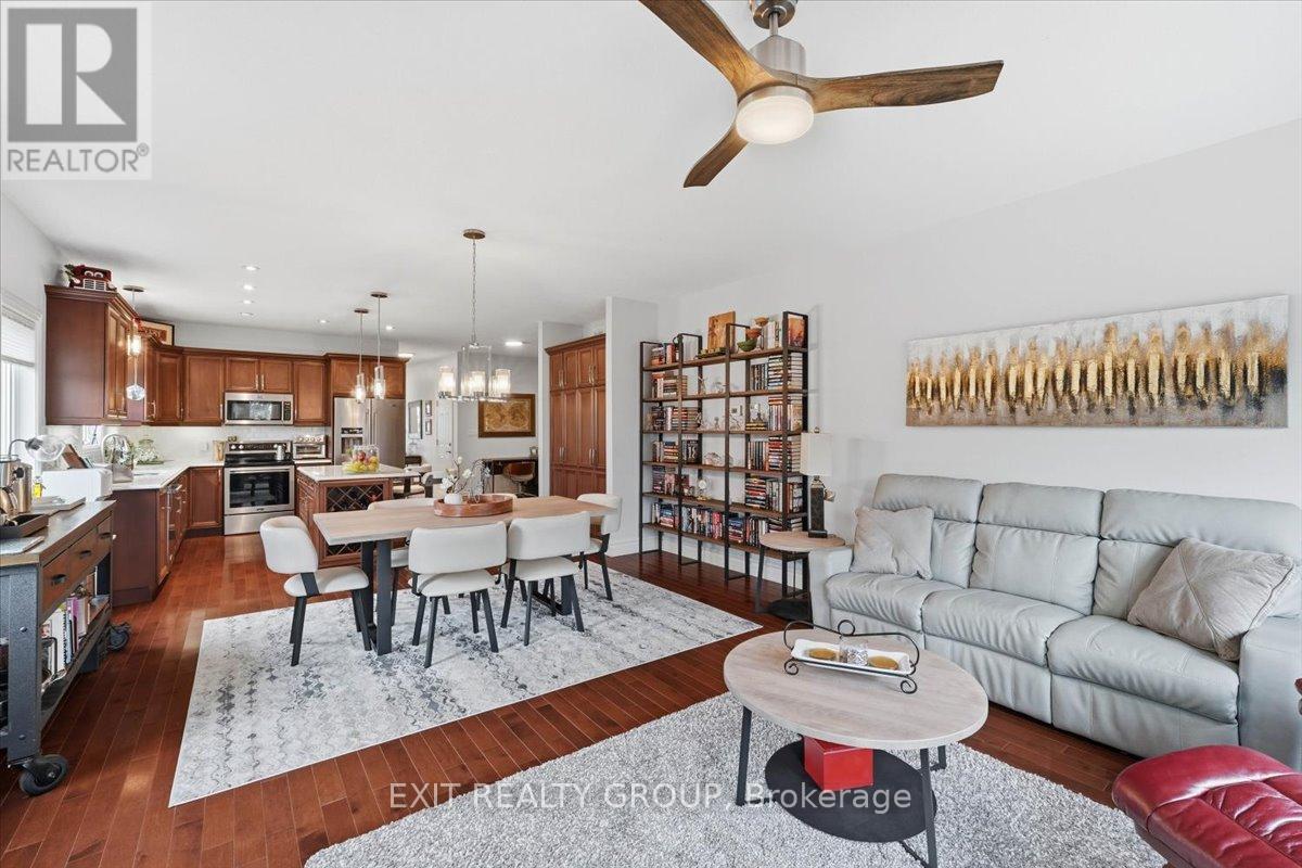 12 Dorchester Drive, Prince Edward County, Ontario  K0K 3L0 - Photo 24 - X13002416