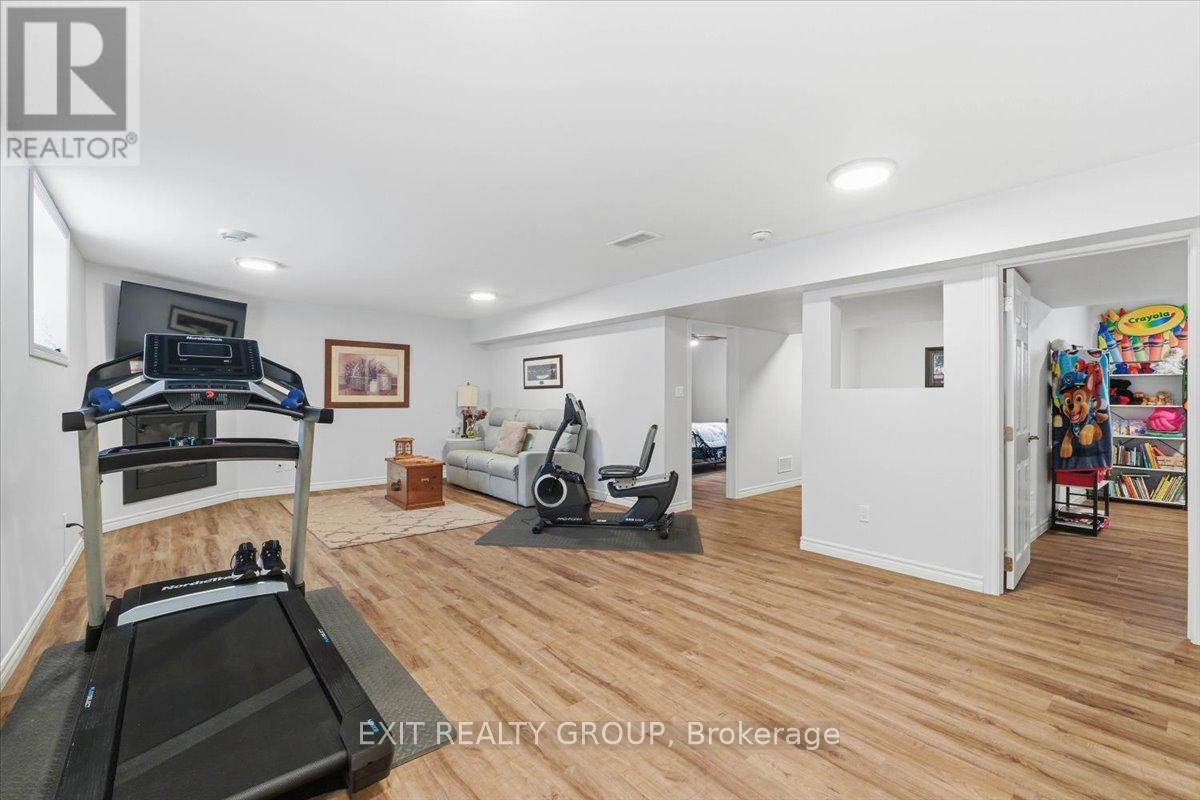 12 Dorchester Drive, Prince Edward County, Ontario  K0K 3L0 - Photo 25 - X13002416