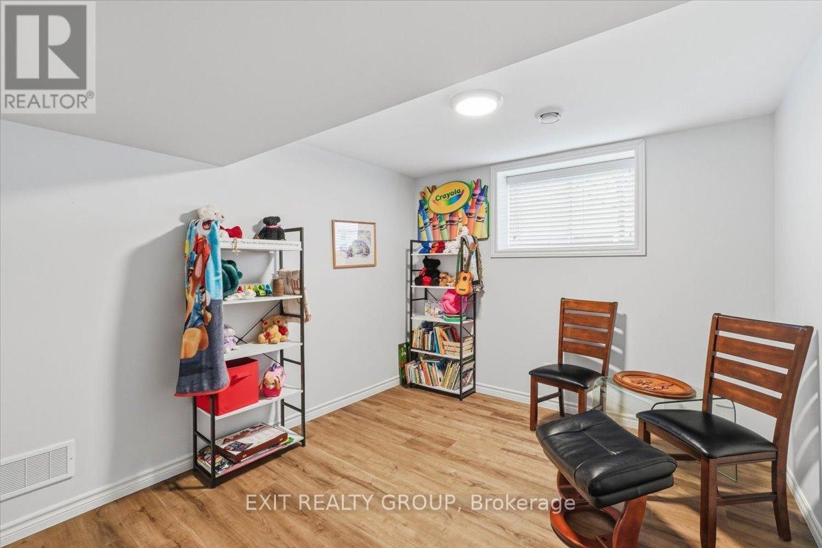 12 Dorchester Drive, Prince Edward County, Ontario  K0K 3L0 - Photo 29 - X13002416