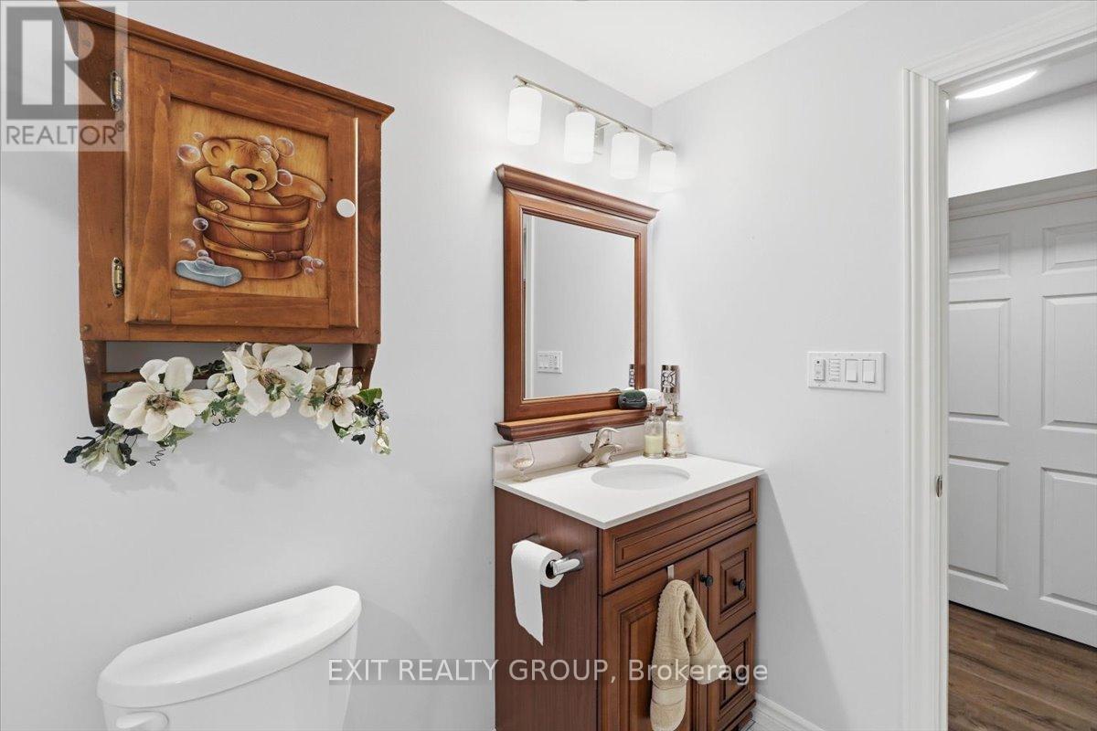 12 Dorchester Drive, Prince Edward County, Ontario  K0K 3L0 - Photo 30 - X13002416