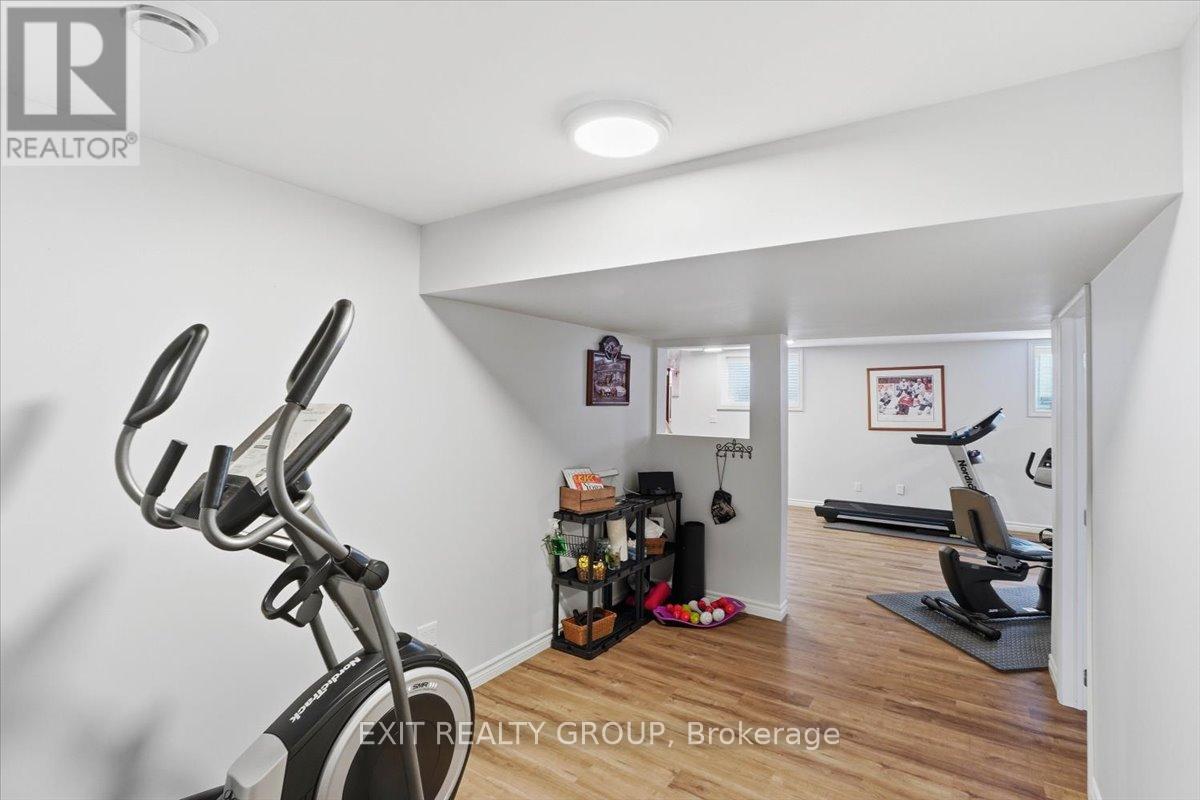 12 Dorchester Drive, Prince Edward County, Ontario  K0K 3L0 - Photo 33 - X13002416