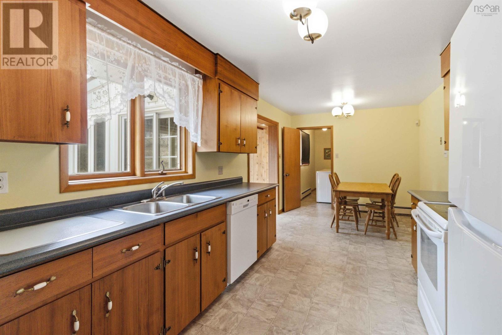 46 Delta Drive, Colby Village, Cole Harbour, Nova Scotia  B2V 1S9 - Photo 12 - 202607482