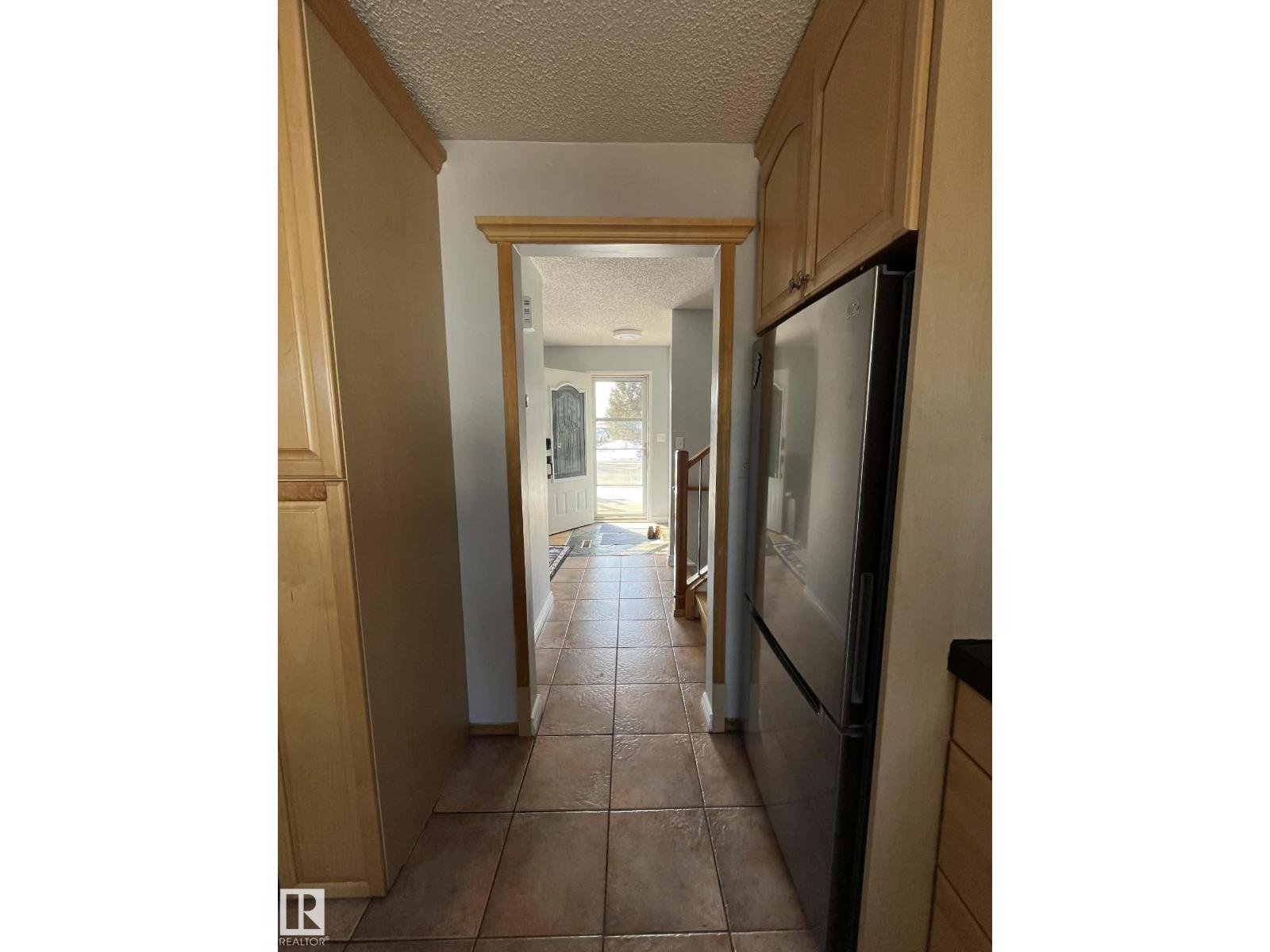 9702 95 Av, Morinville, Alberta  T8R 1H4 - Photo 12 - E4482350