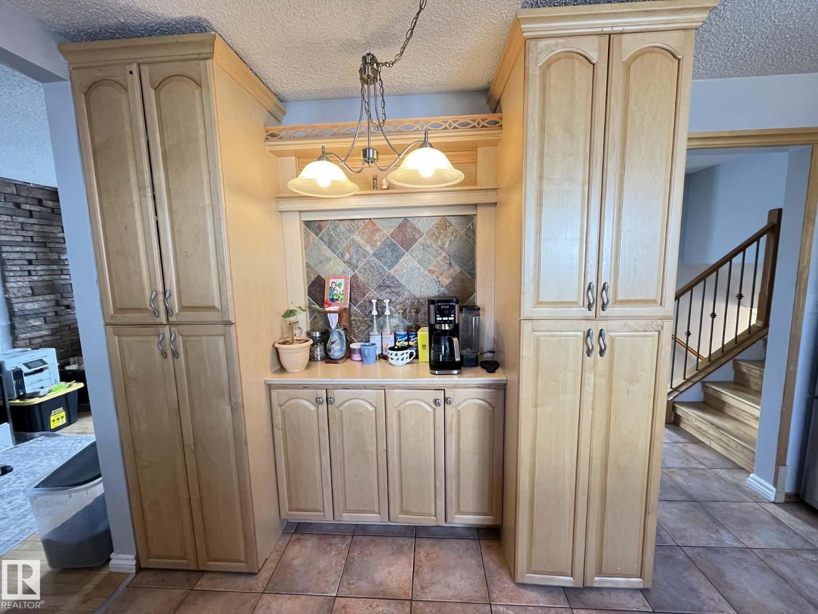 9702 95 Av, Morinville, Alberta  T8R 1H4 - Photo 11 - E4482350