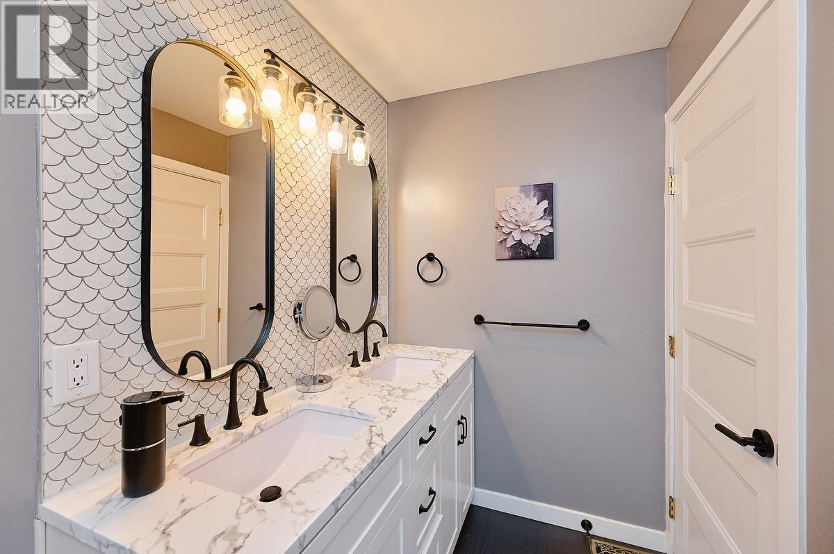 11711 Blakely Road, Pitt Meadows, British Columbia  V3Y 1H2 - Photo 8 - R3111437