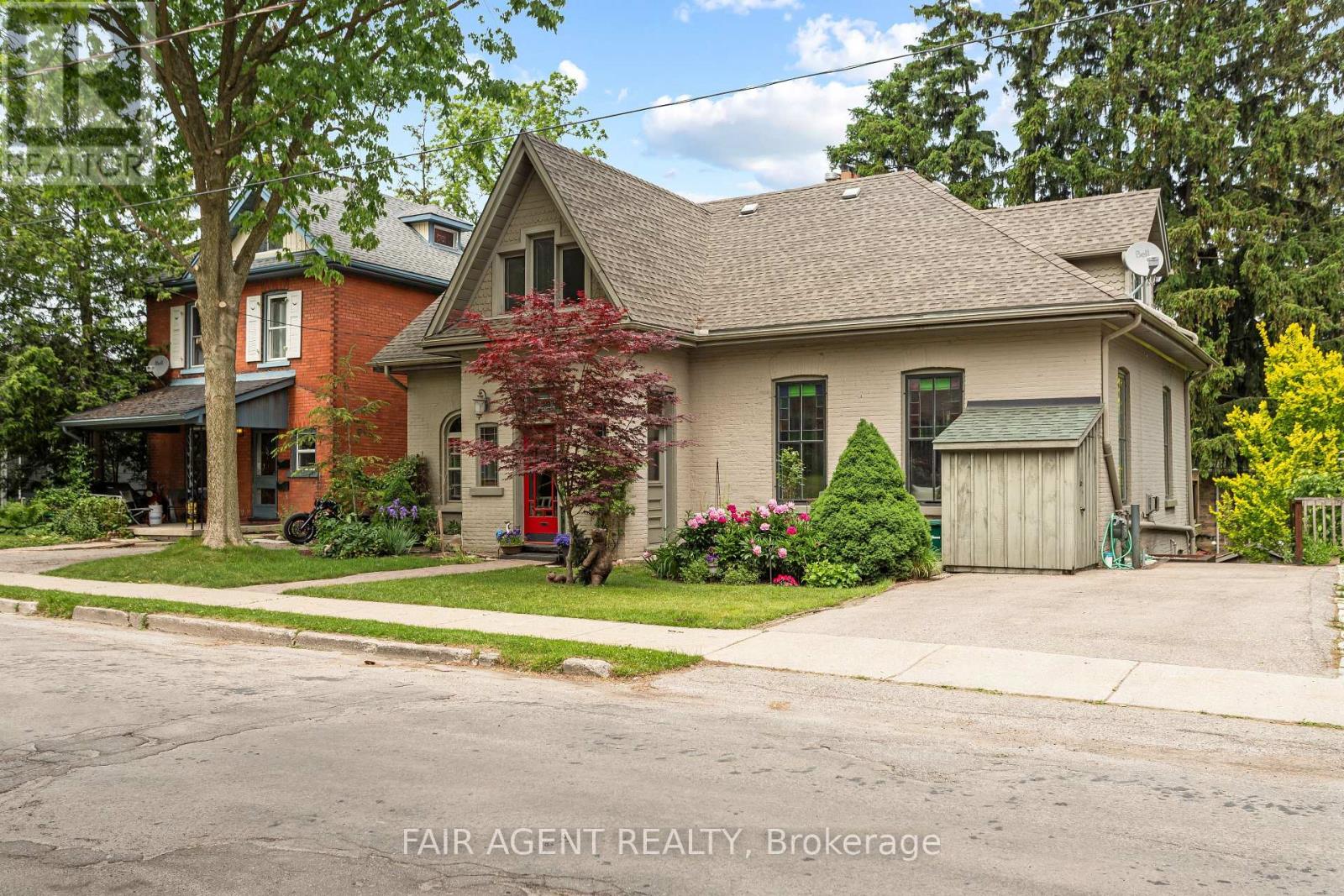 26 Daly Avenue, Stratford, Ontario  N5A 1B8 - Photo 3 - X13002448