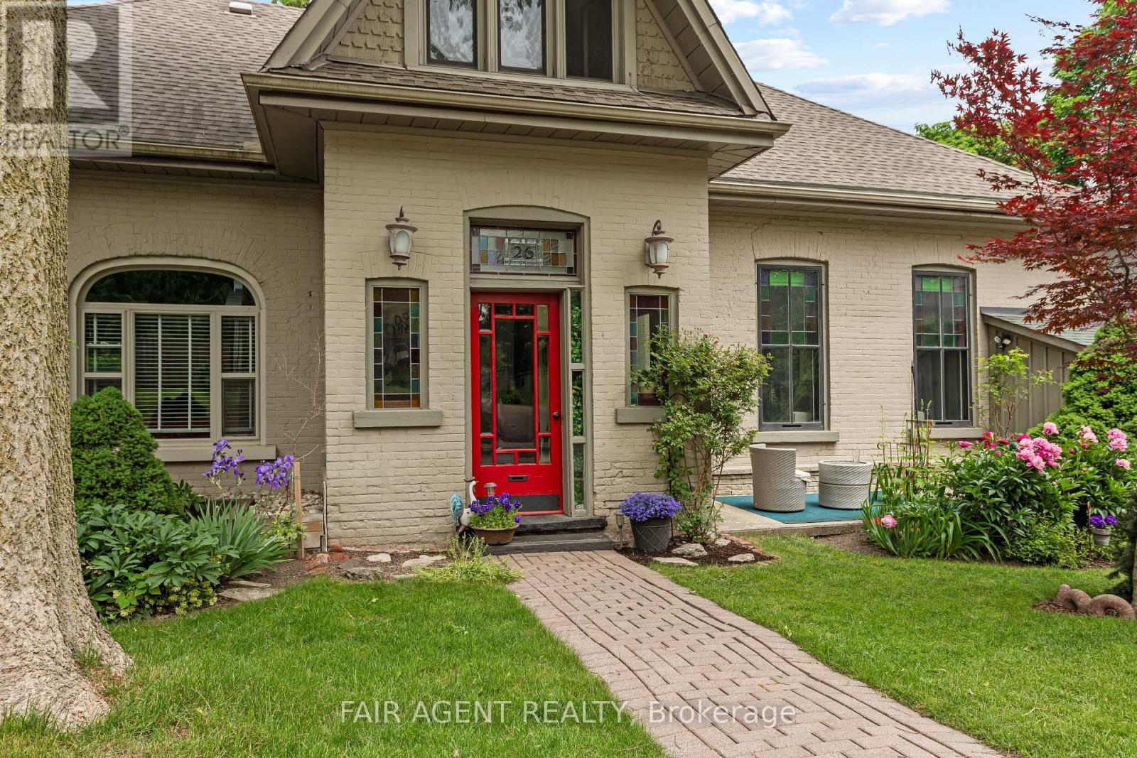 26 Daly Avenue, Stratford, Ontario  N5A 1B8 - Photo 4 - X13002448