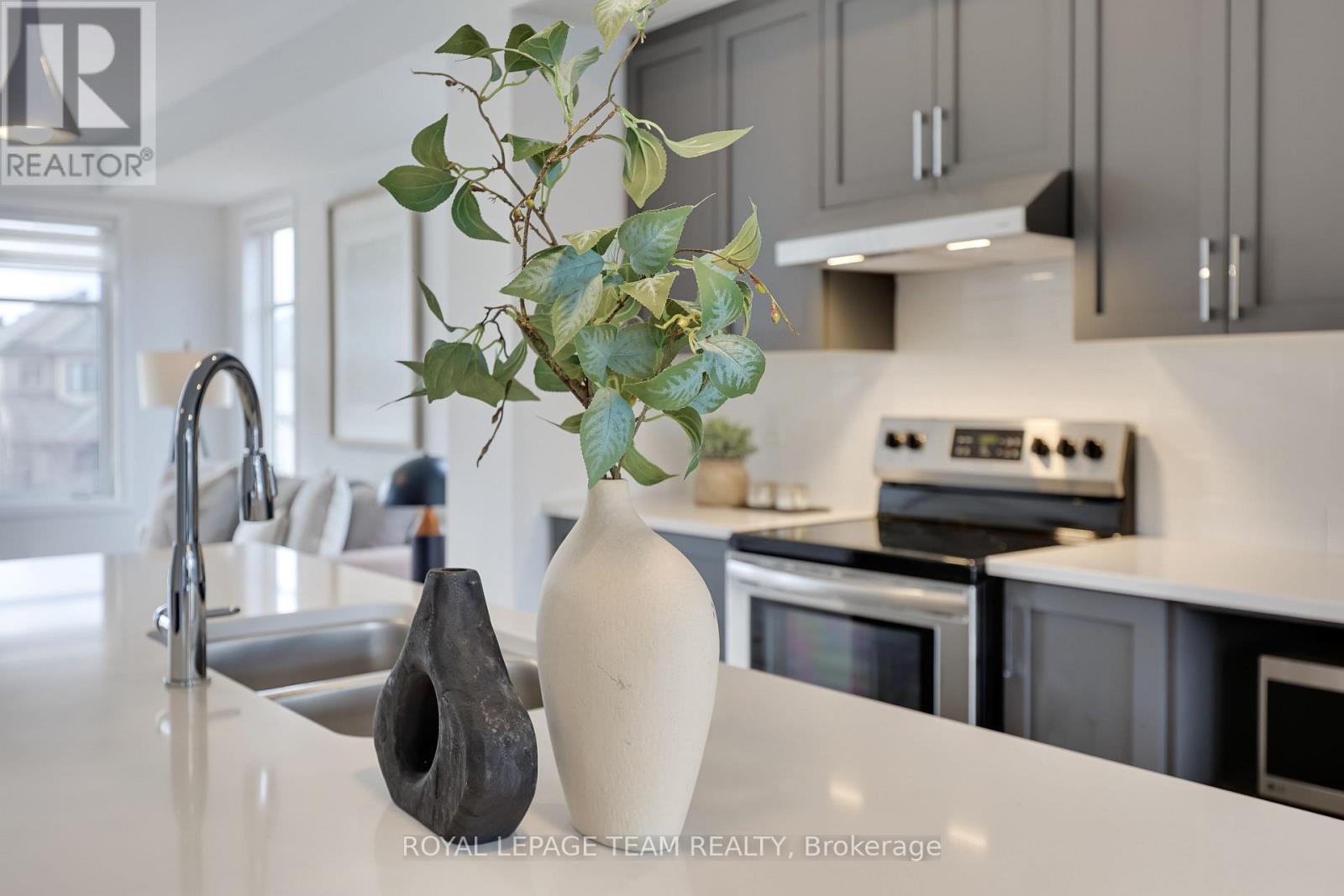 1140 Speedvale Court, Ottawa, Ontario  K2T 0P5 - Photo 48 - X13002398