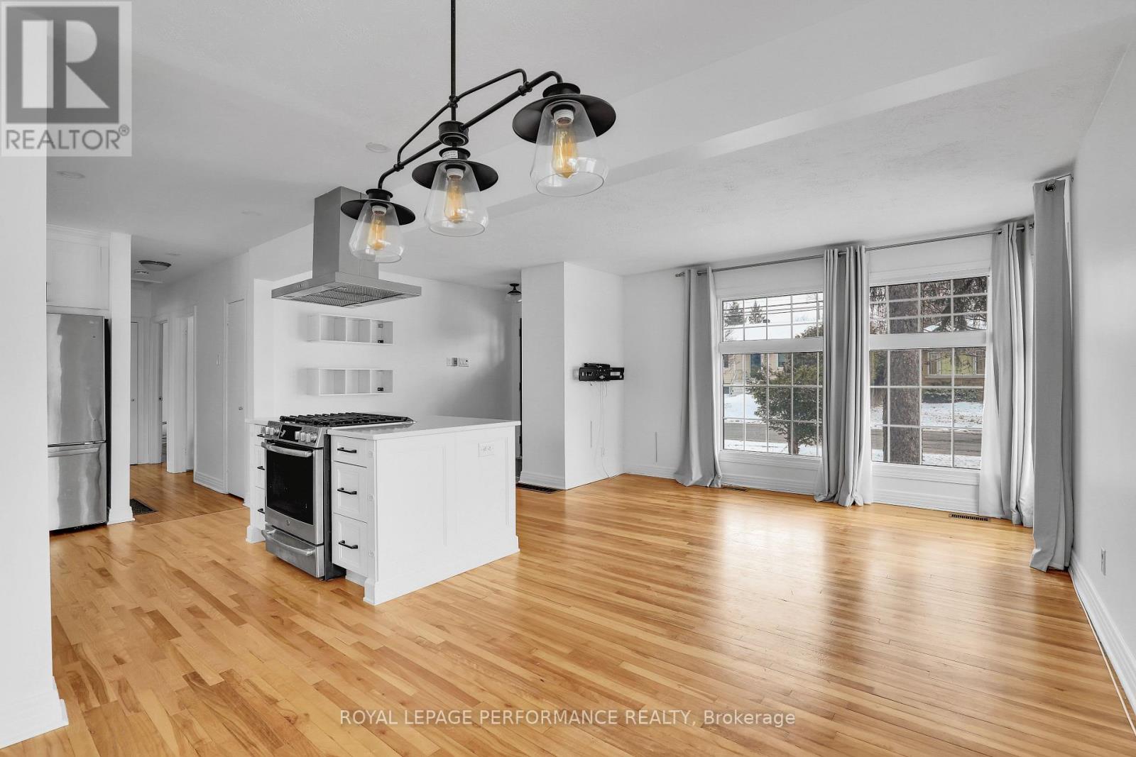 Upper Unit - 940 Brant Upper Unit Street, Ottawa, Ontario  K1K 3N2 - Photo 13 - X13002520