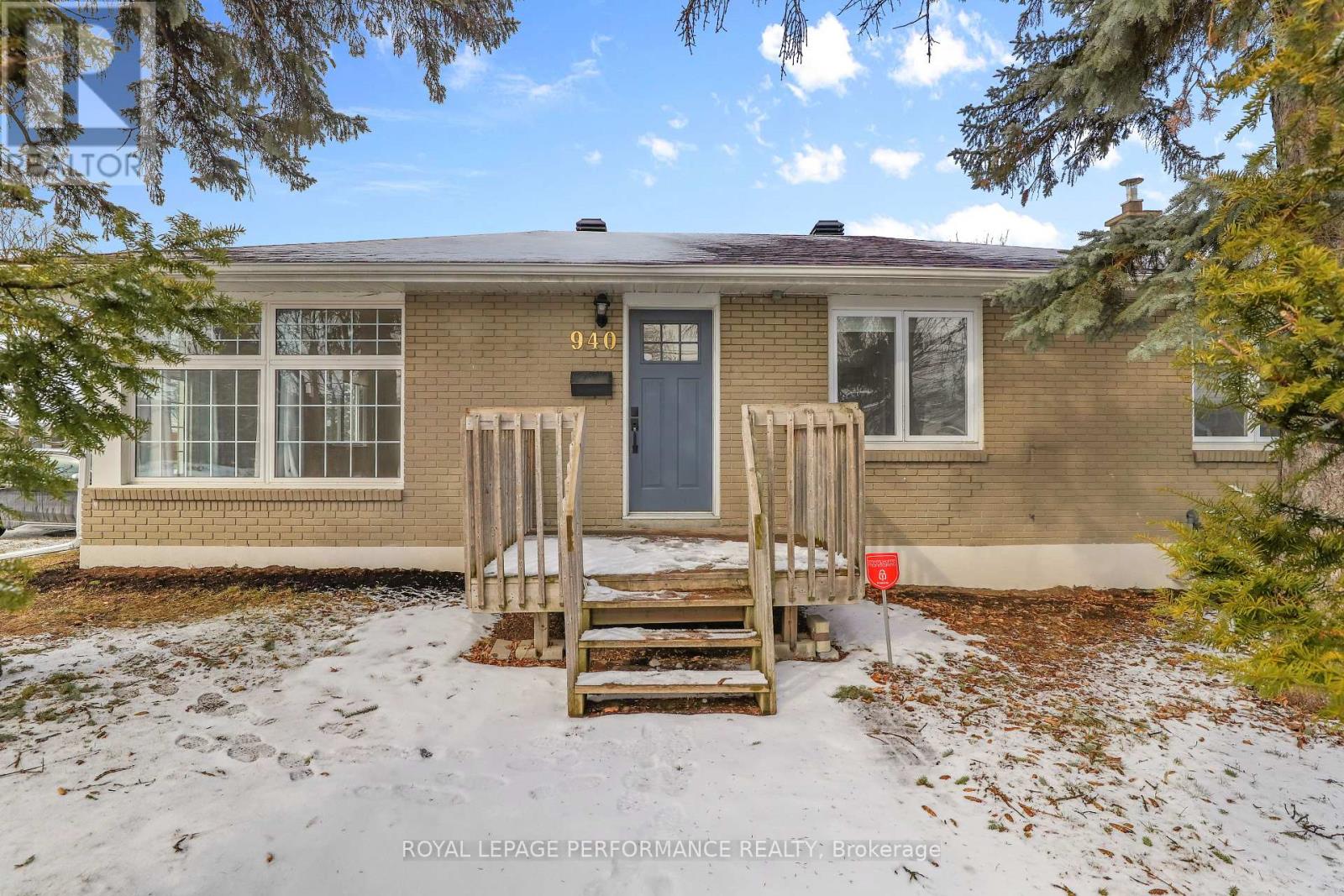 Upper Unit - 940 Brant Upper Unit Street, Ottawa, Ontario  K1K 3N2 - Photo 2 - X13002520