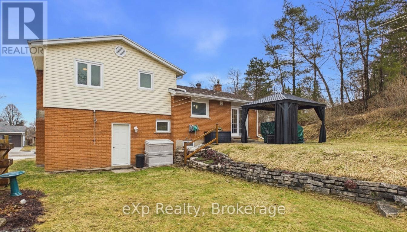 1 Centennial Drive, Brockton, Ontario  N0G 2V0 - Photo 29 - X12911280