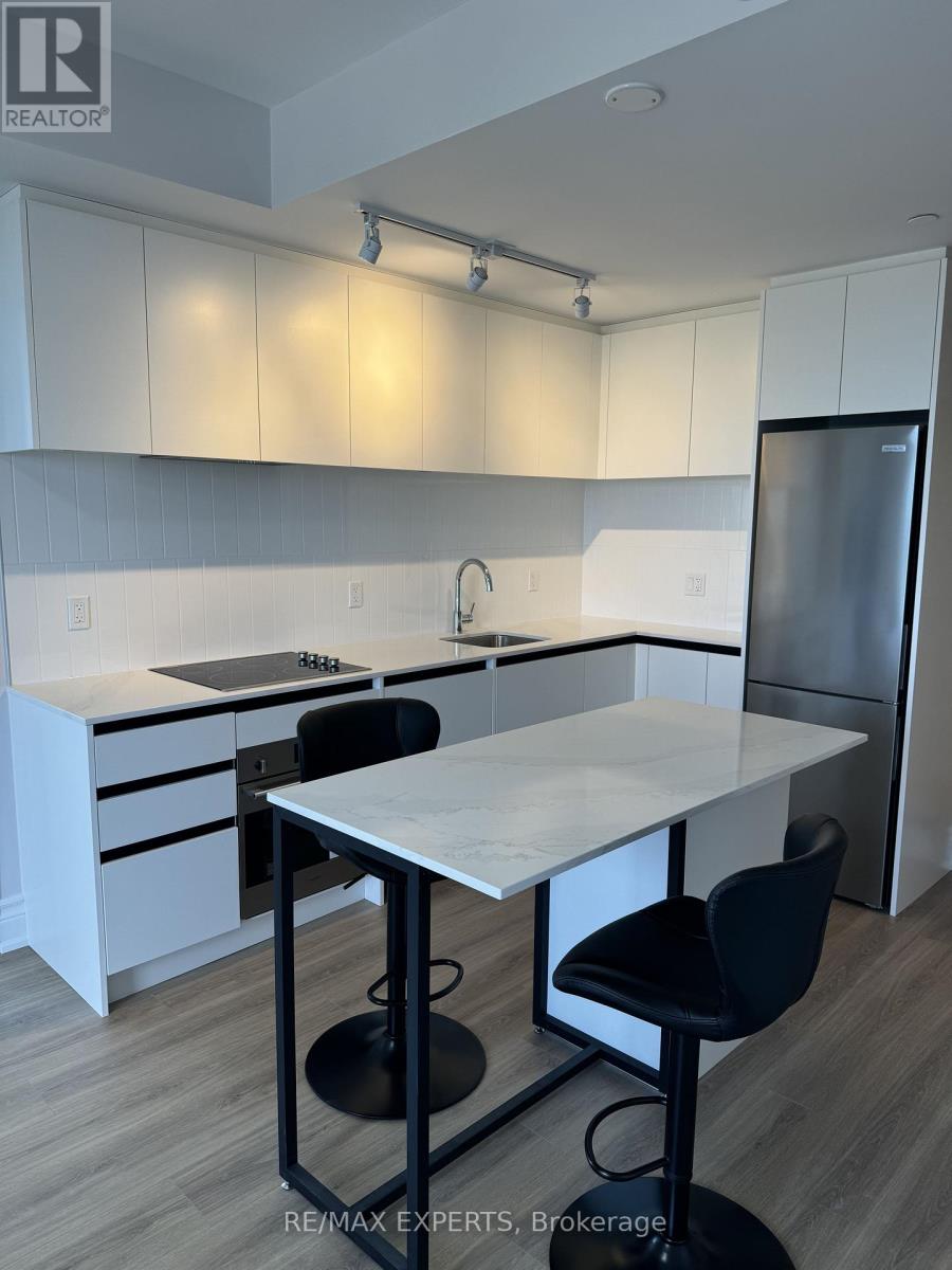 1209 - 7950 Bathurst Street, Vaughan, Ontario  L4J 0L4 - Photo 3 - N12999066