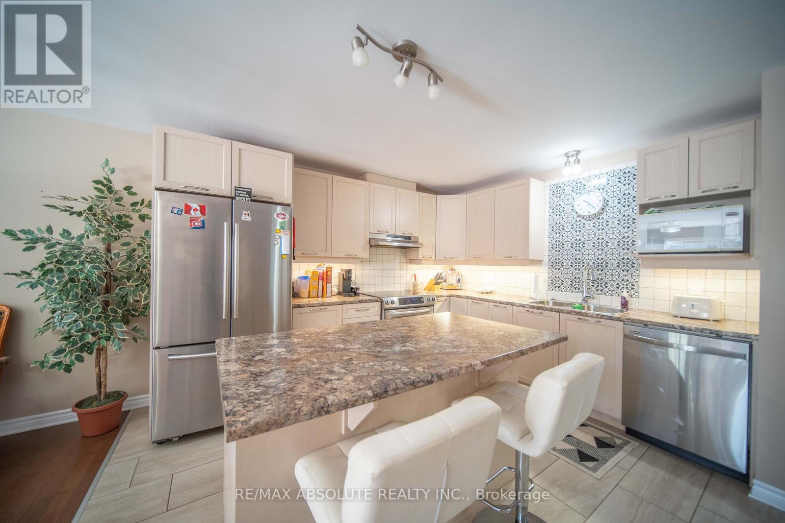 148 Equinox Drive, Russell, Ontario  K0A 1W1 - Photo 11 - X12838070