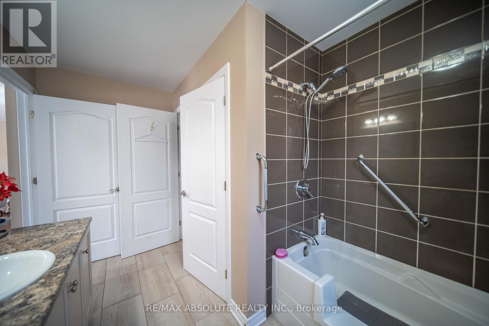 148 Equinox Drive, Russell, Ontario  K0A 1W1 - Photo 20 - X12838070