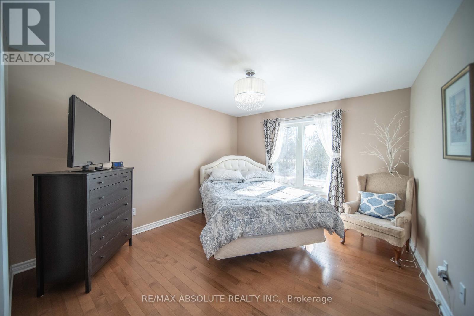 148 Equinox Drive, Russell, Ontario  K0A 1W1 - Photo 16 - X12838070