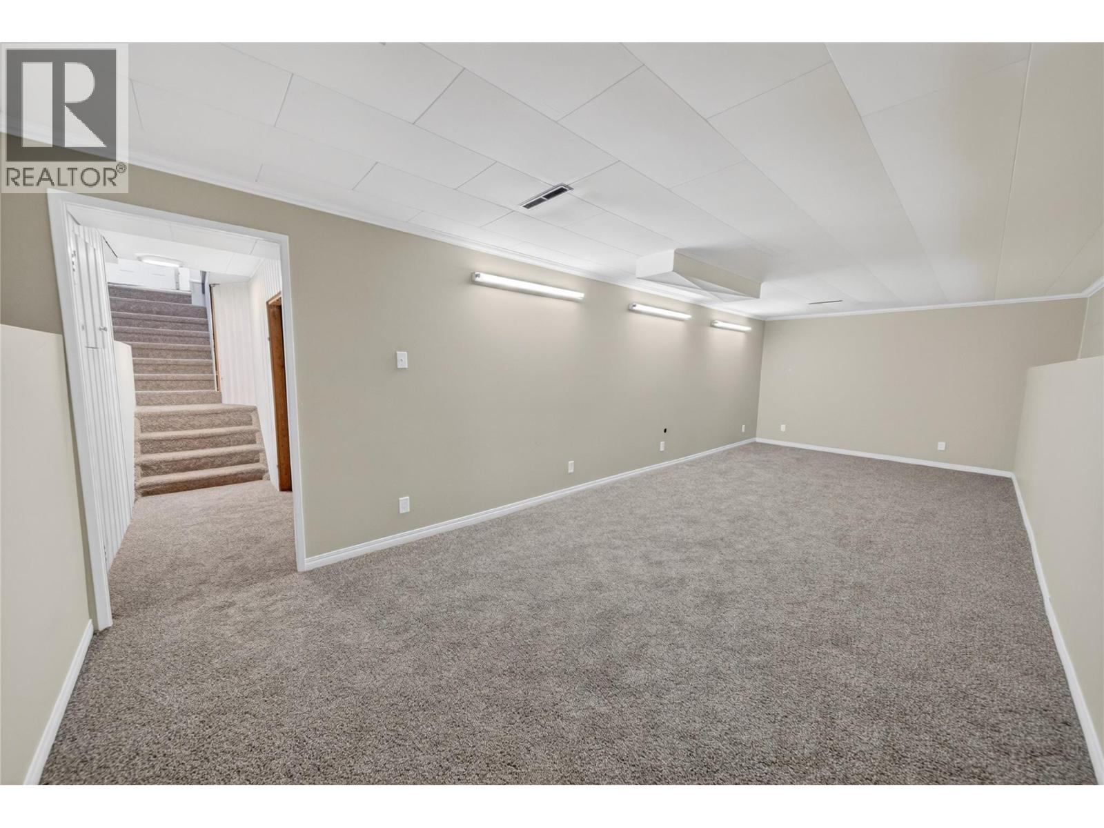 403 13th Avenue S, Cranbrook, British Columbia  V1C 2W3 - Photo 18 - 10383183