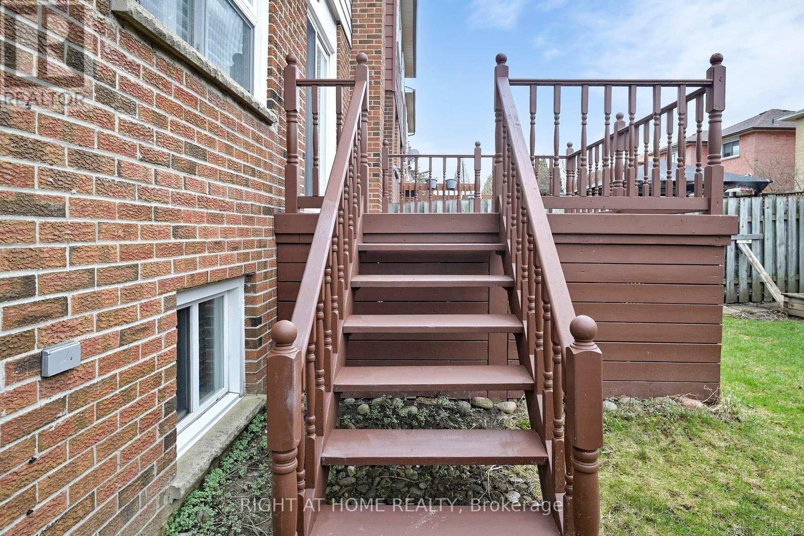 4151 Quaker Hill Drive, Mississauga, Ontario  L5C 3M2 - Photo 46 - W13000058