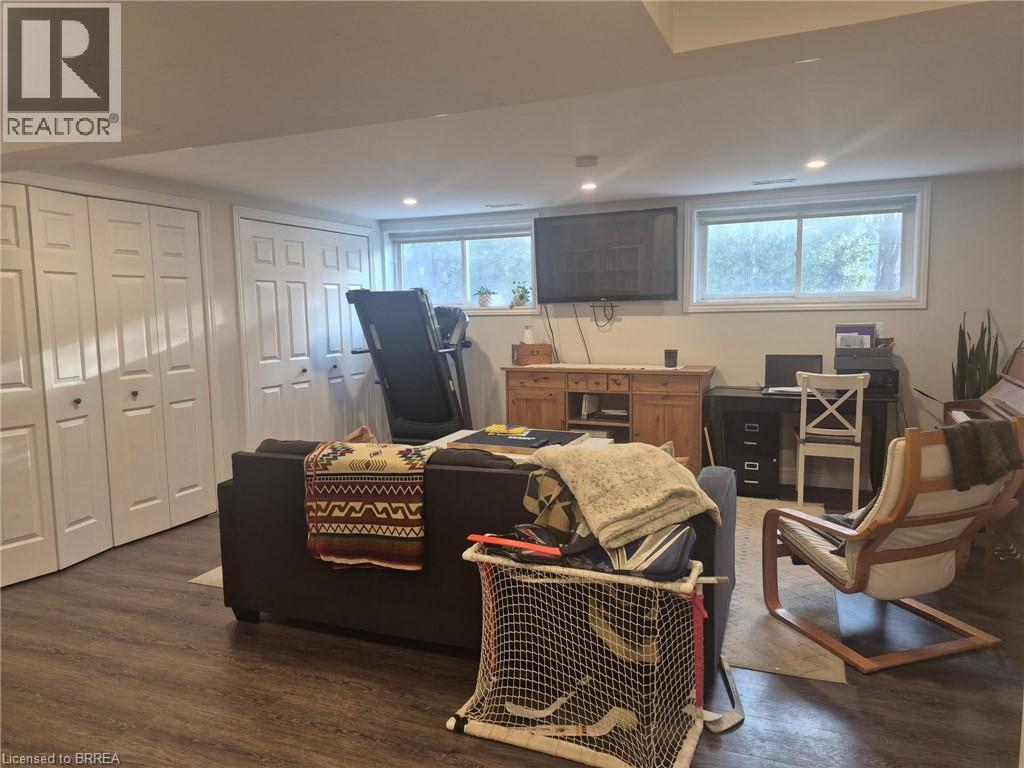 9 Gailmount Court, Brantford, Ontario  N3R 3A4 - Photo 12 - 40821007