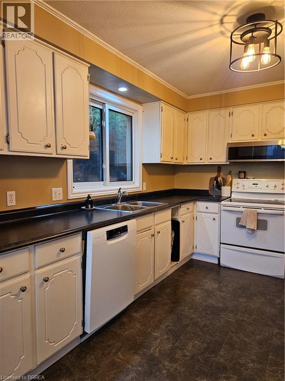 9 Gailmount Court, Brantford, Ontario  N3R 3A4 - Photo 5 - 40821007